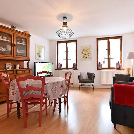 Daire Au Nid D'hirondelles