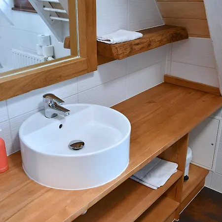 Au Nid D'hirondelles